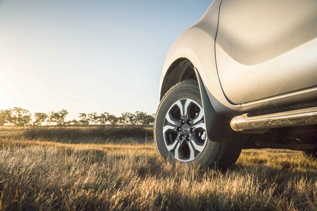 Mazda Bt-50 photo 4