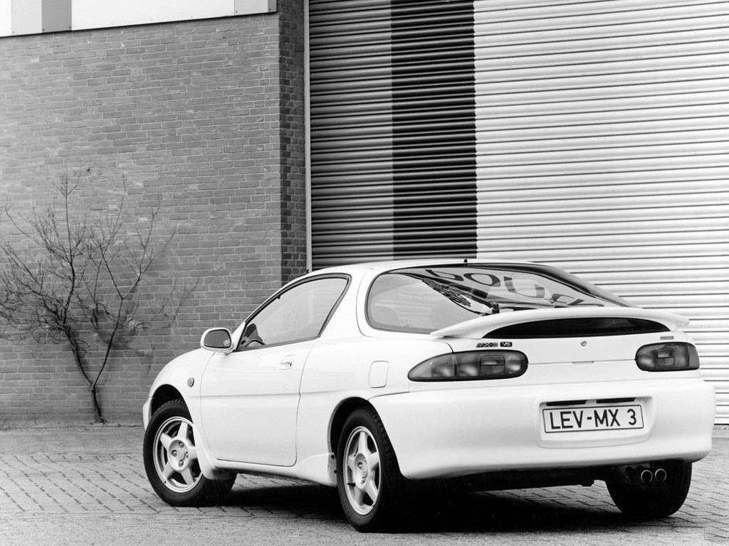 Mazda Mx-3 photo 6