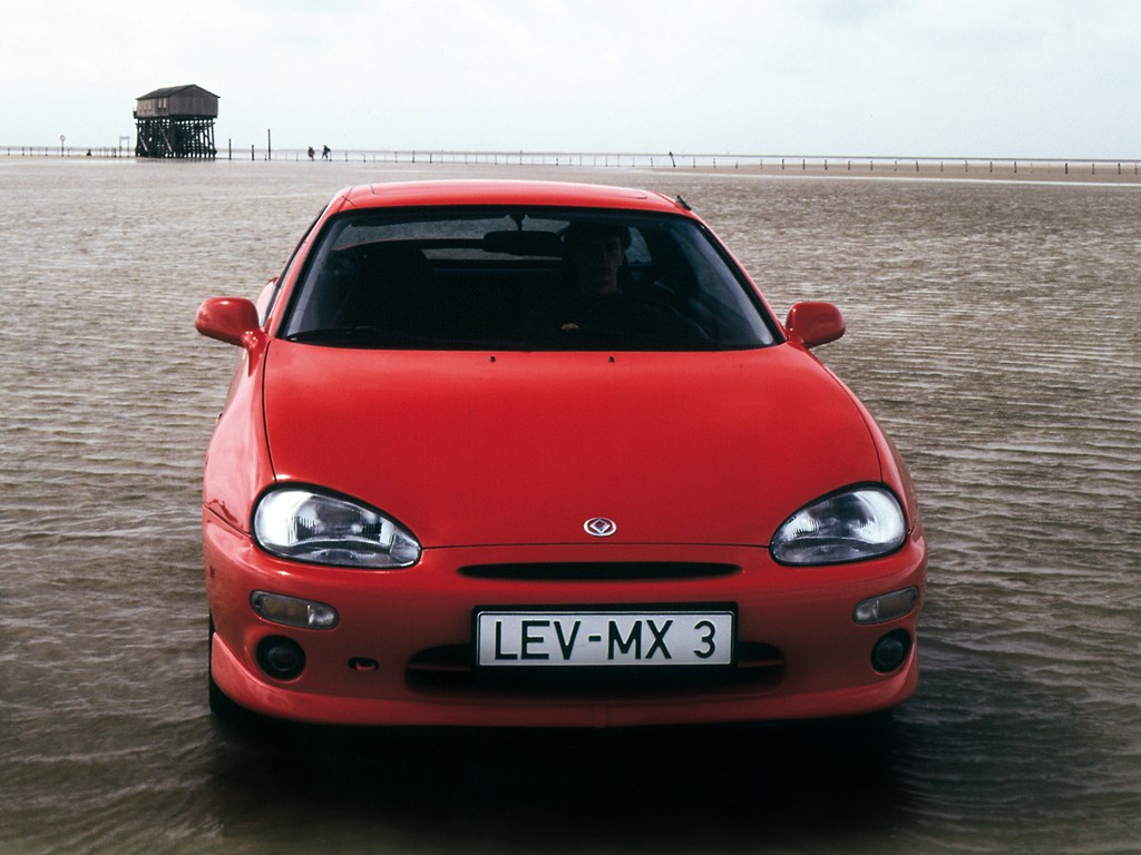 Mazda Mx-3 photo 10