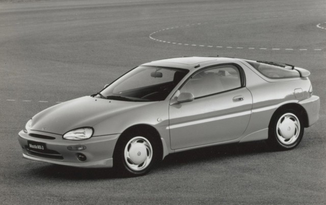 Mazda Mx-3 photo 11