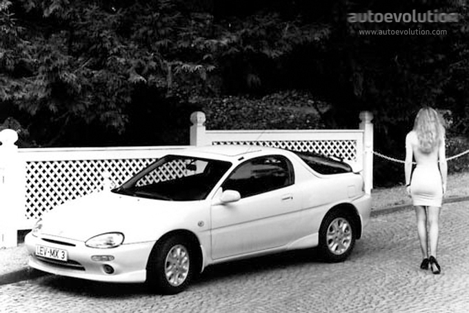 Mazda Mx-3 photo 2