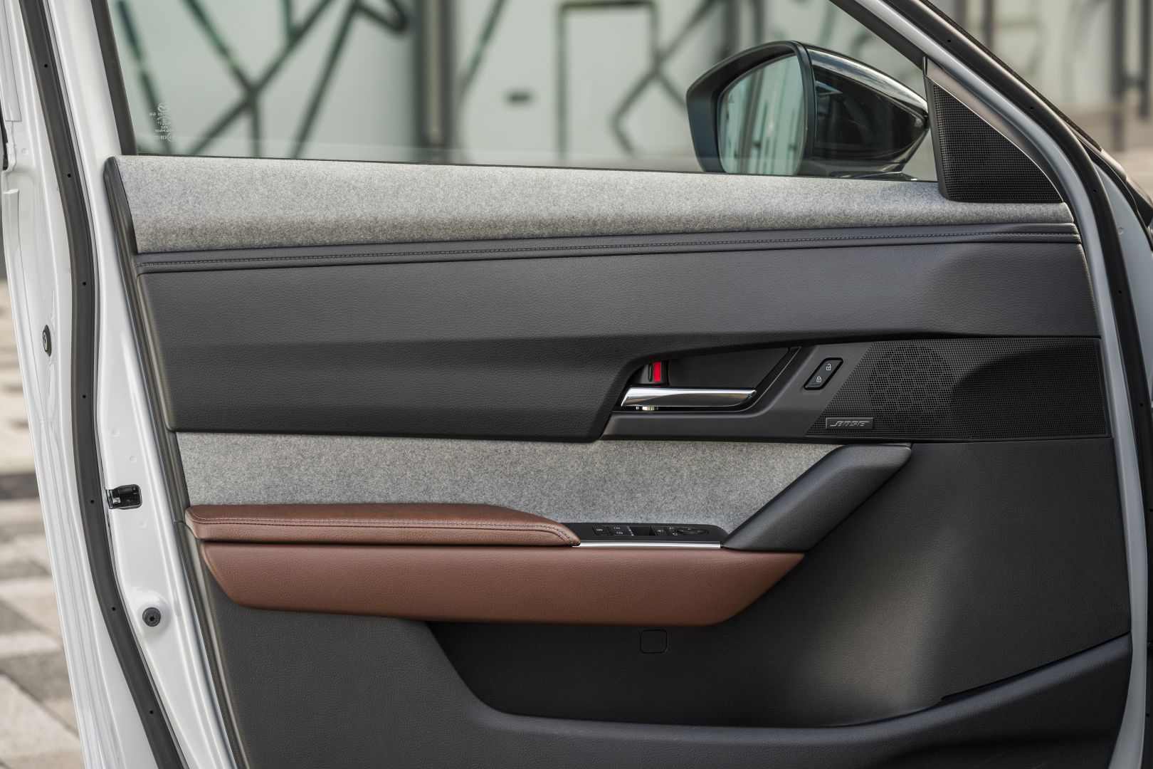 Mazda Mx-30 photo 142