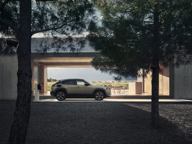 Mazda Mx-30 photo 9