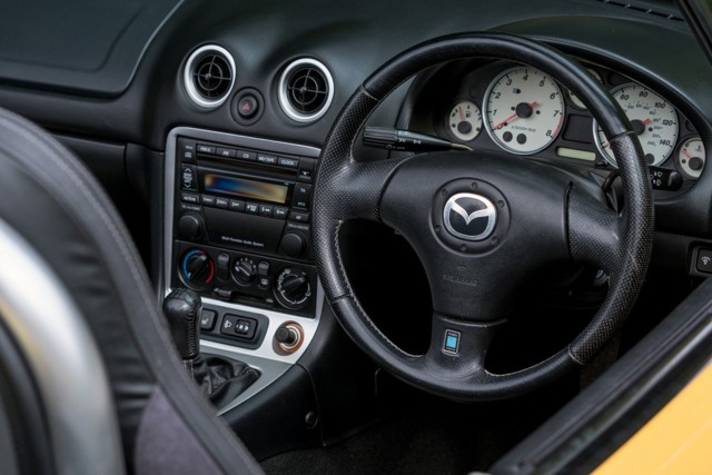 Mazda Mx-5 / Miata photo 38