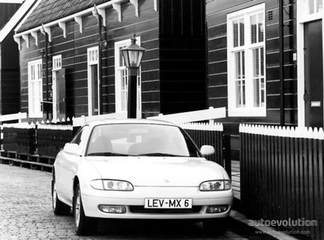 Mazda Mx-6 photo 4