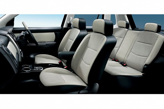 Mazda Verisa photo 10