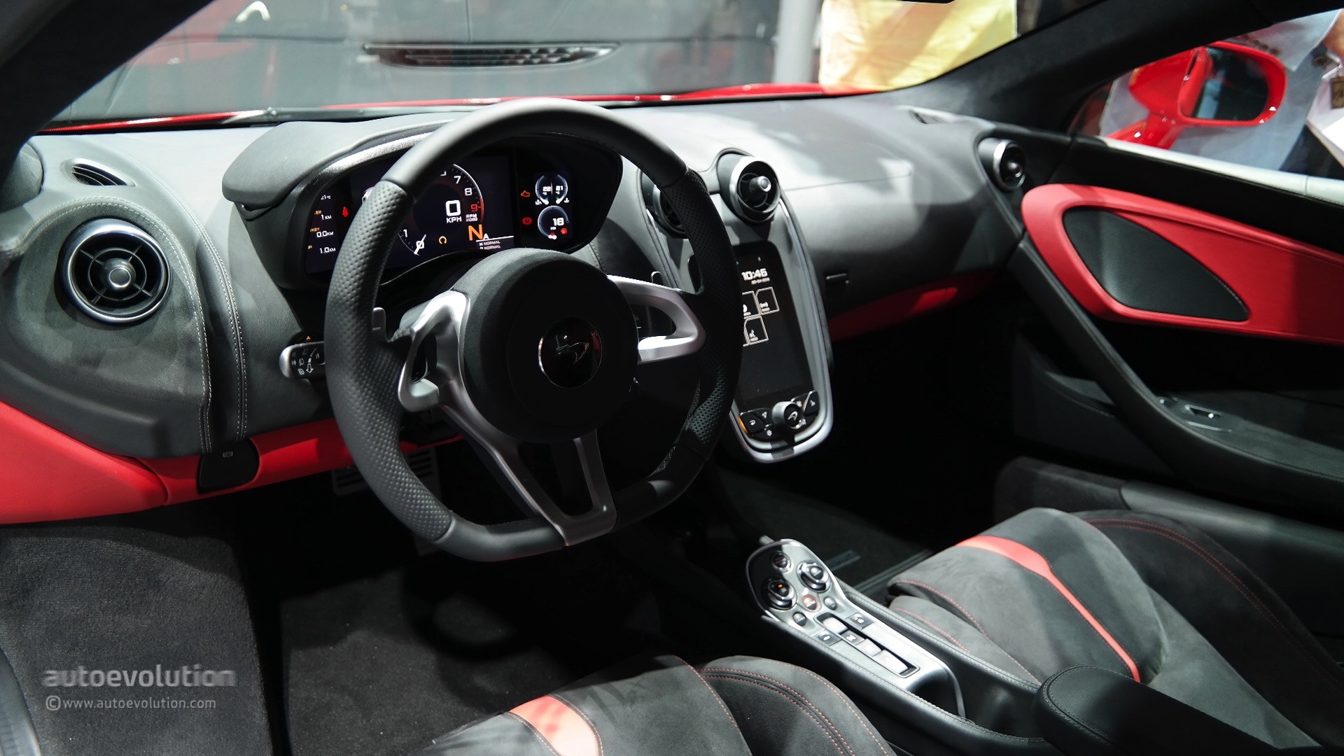 Mclaren 540C photo 10