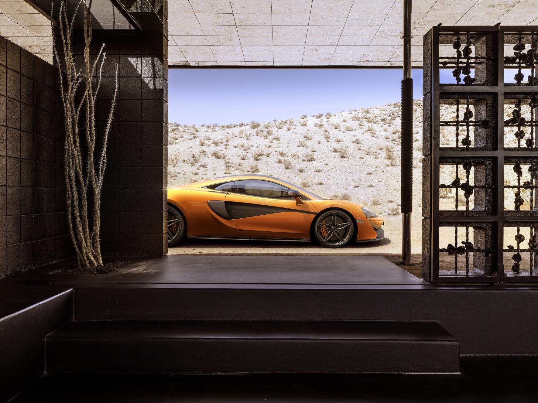 Mclaren 570S photo 14