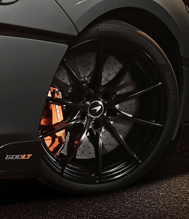 Mclaren 600Lt foto 2