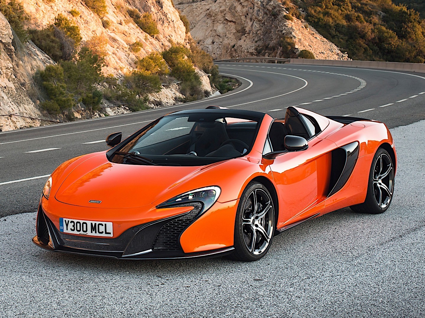 Mclaren 650S Spider photo 11