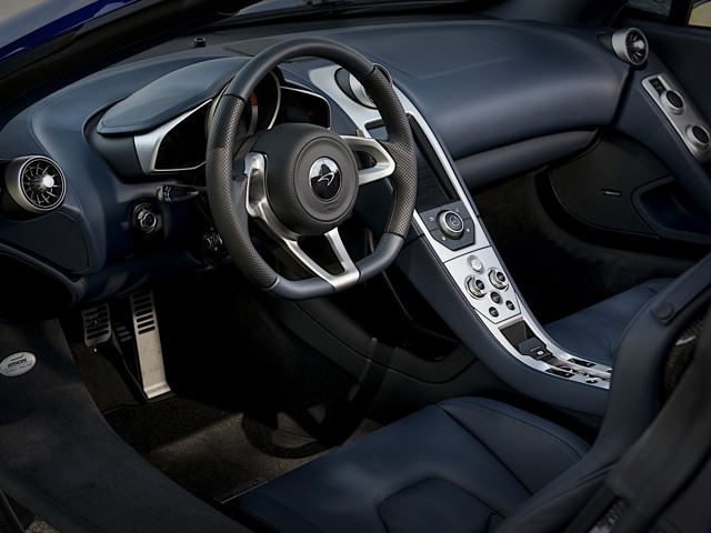 Mclaren 650S Spider photo 38