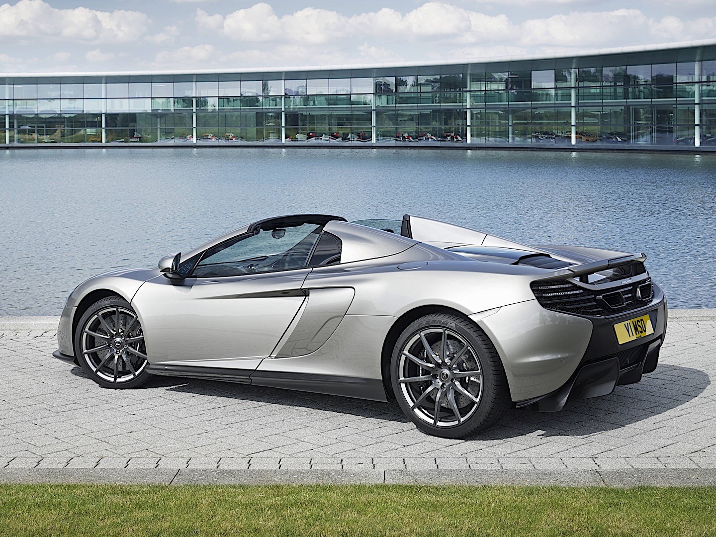 Mclaren 650S Spider photo 29