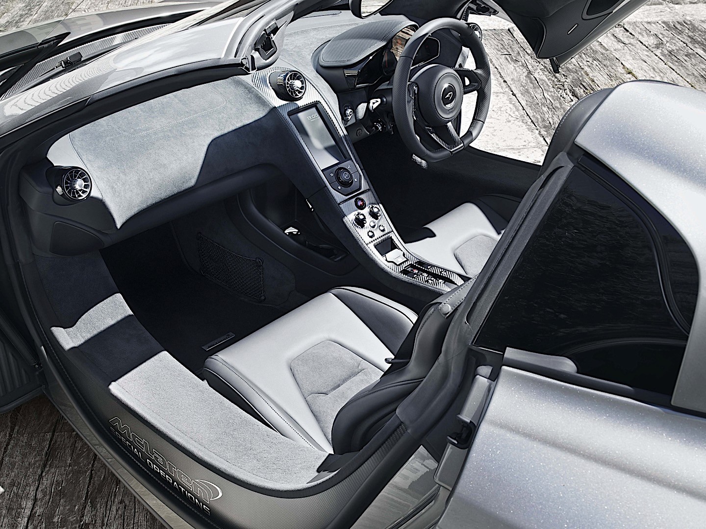 Mclaren 650S Spider photo 40