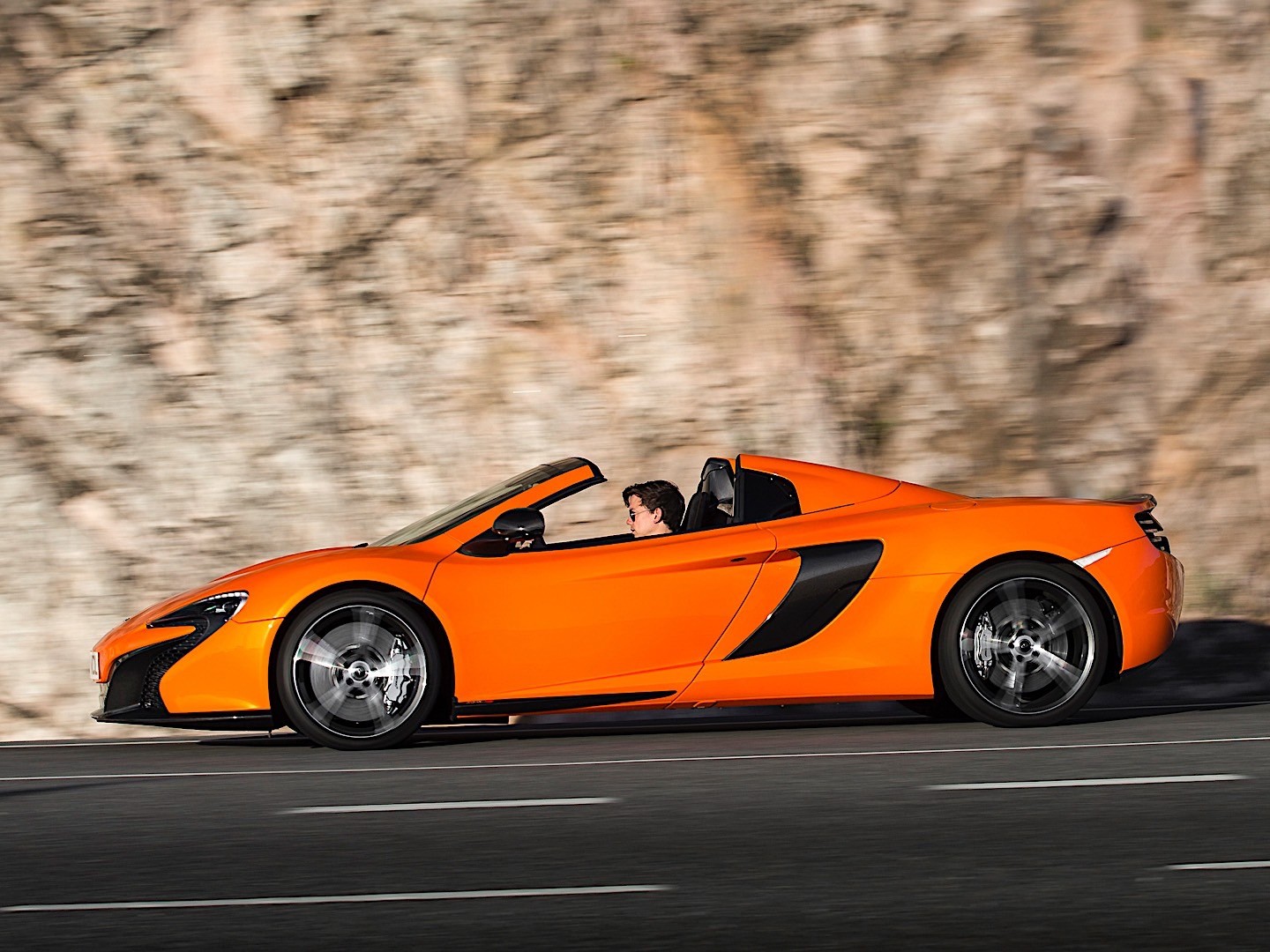 Mclaren 650S Spider photo 3