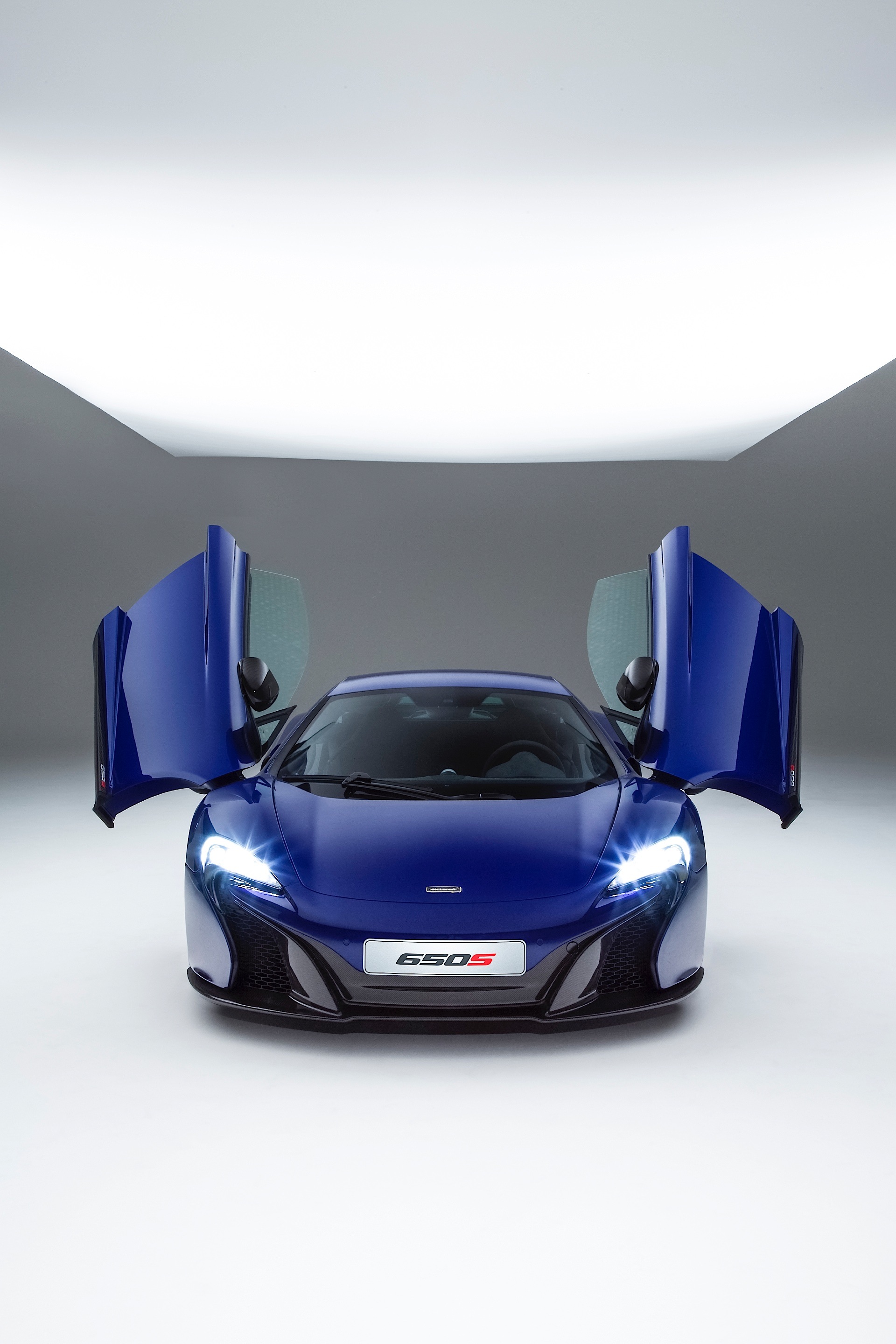 Mclaren 650S photo 2