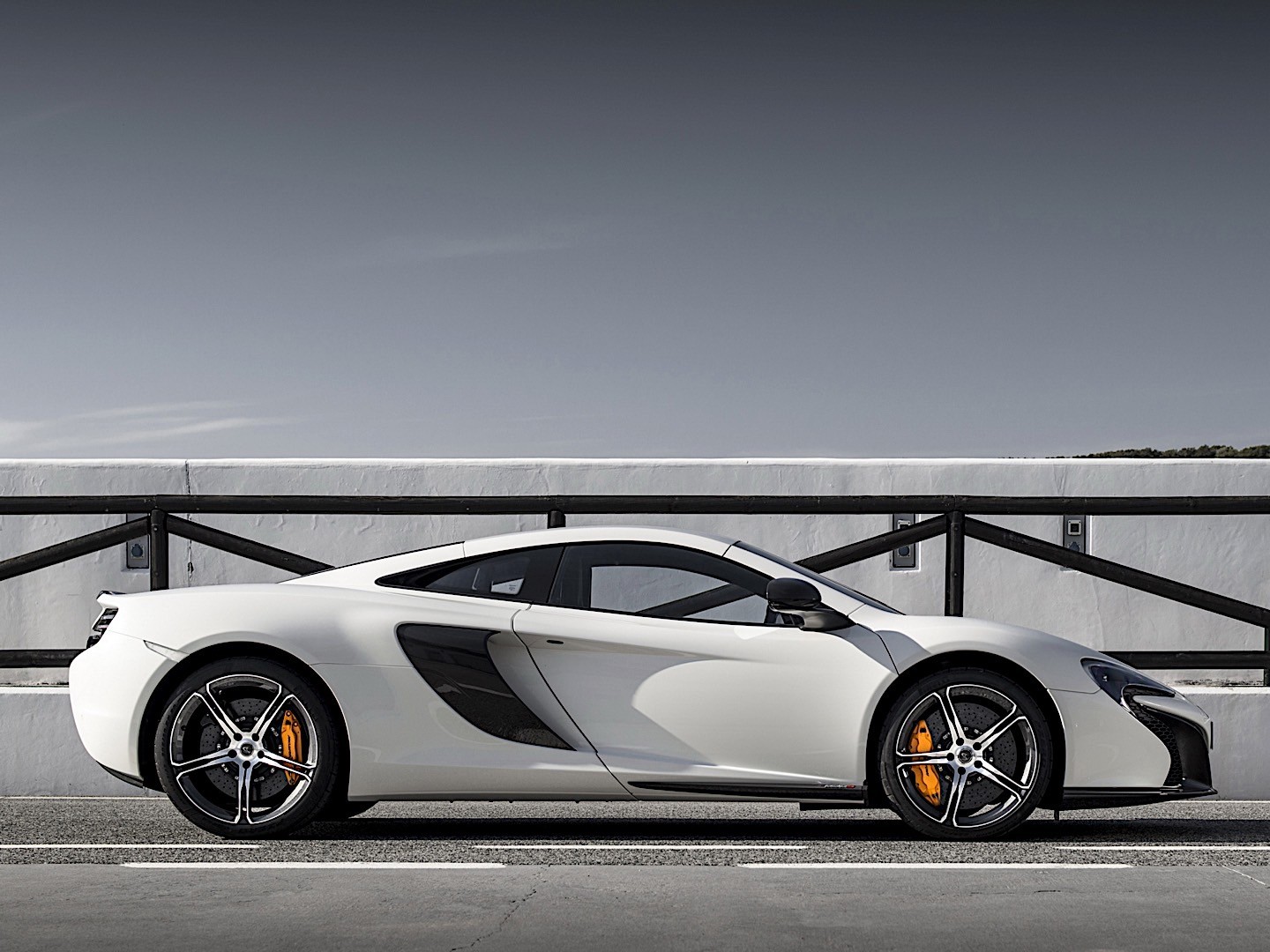 Mclaren 650S photo 41
