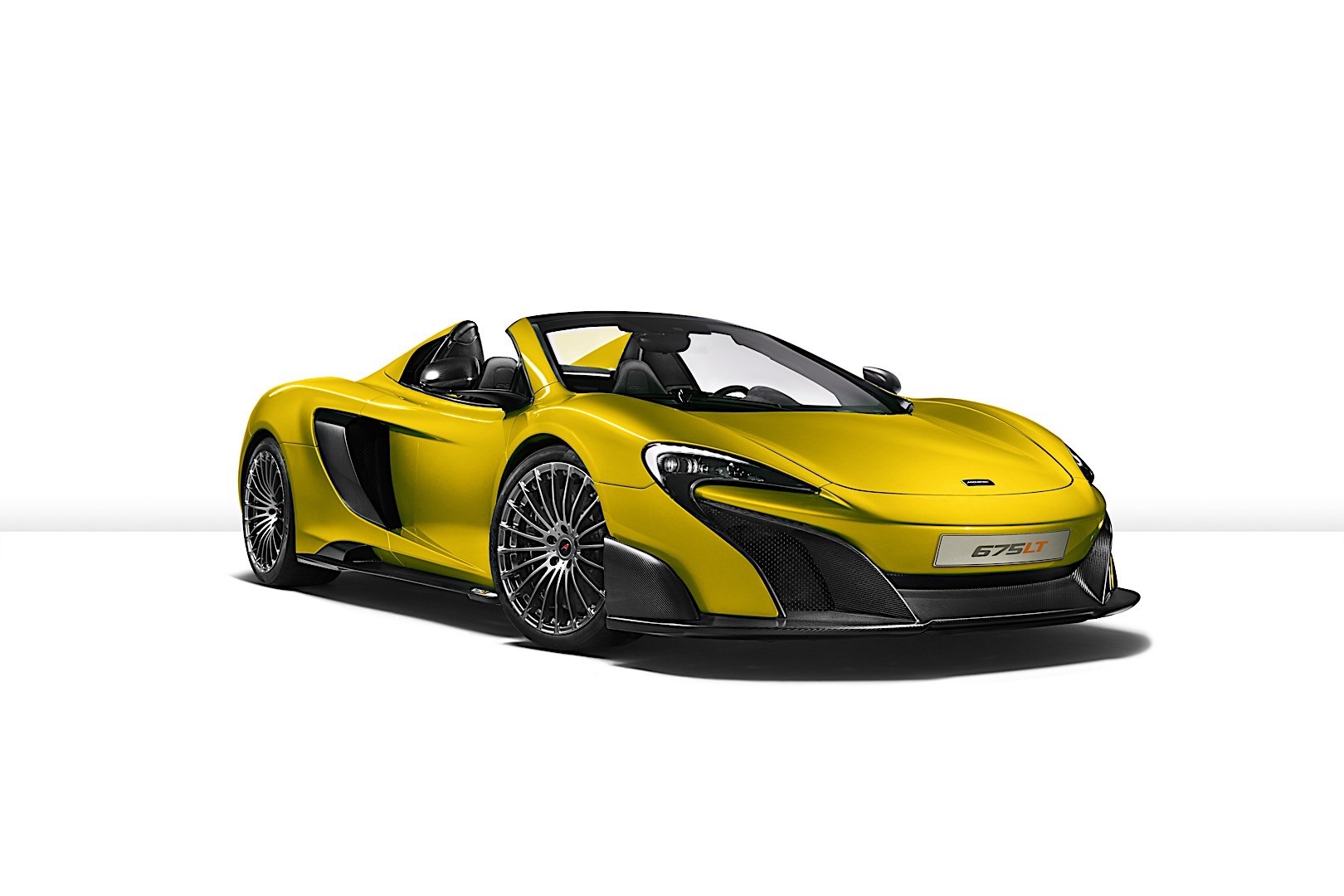 Mclaren 675Lt Spider photo 10