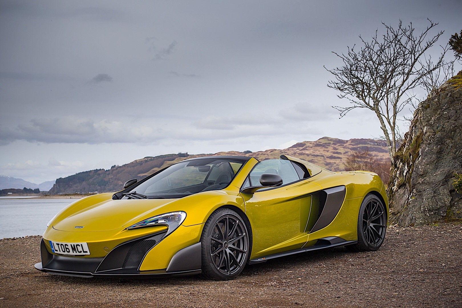 Mclaren 675Lt Spider photo 14