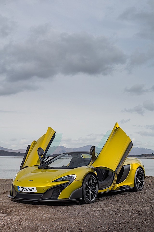 Mclaren 675Lt Spider photo 16