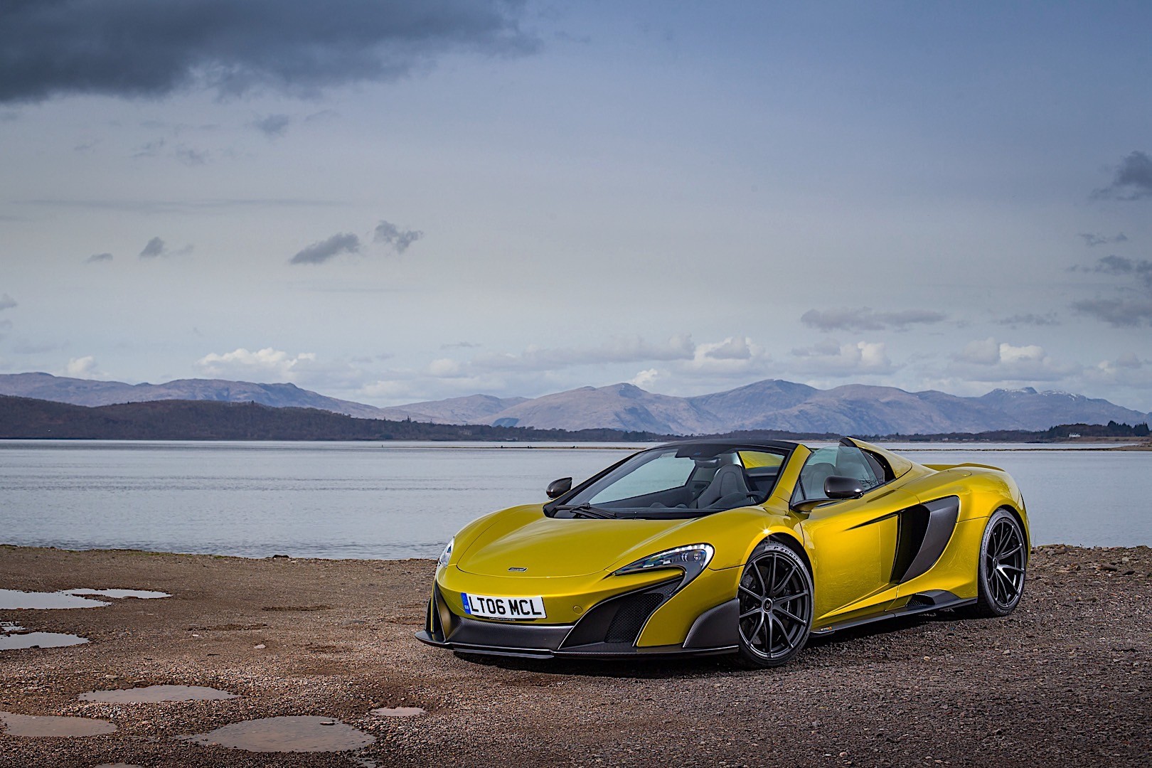 Mclaren 675Lt Spider photo 21