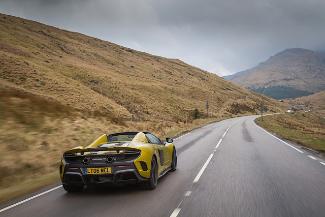Mclaren 675Lt Spider photo 24