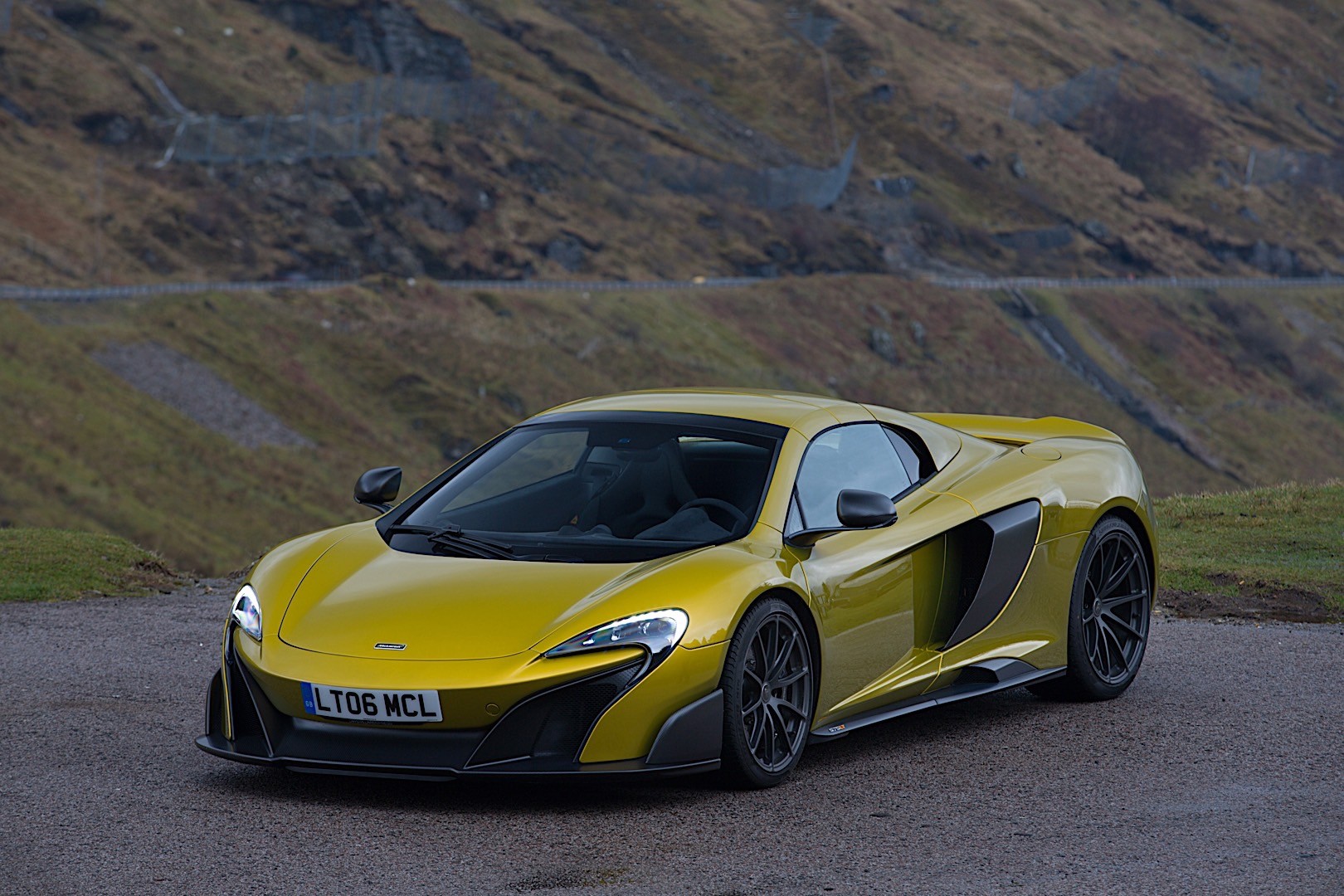 Mclaren 675Lt Spider photo 2