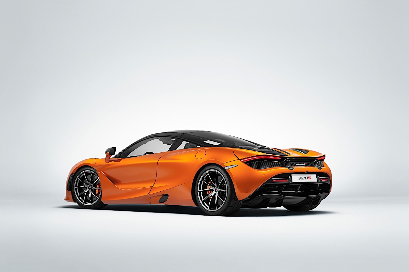 Mclaren 720S photo 8