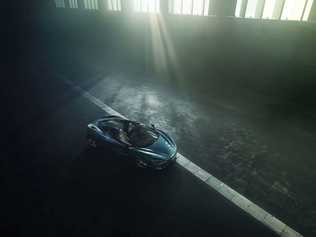 Mclaren 720S photo 4