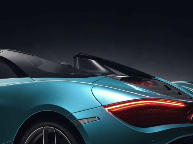 Mclaren 720S photo 8