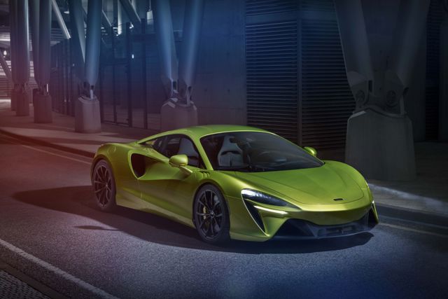 Mclaren Artura photo 18
