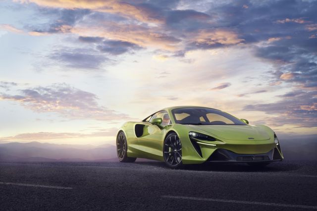 Mclaren Artura photo 22