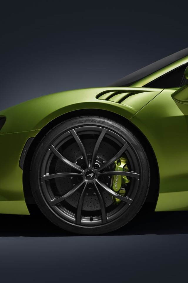 Mclaren Artura photo 34