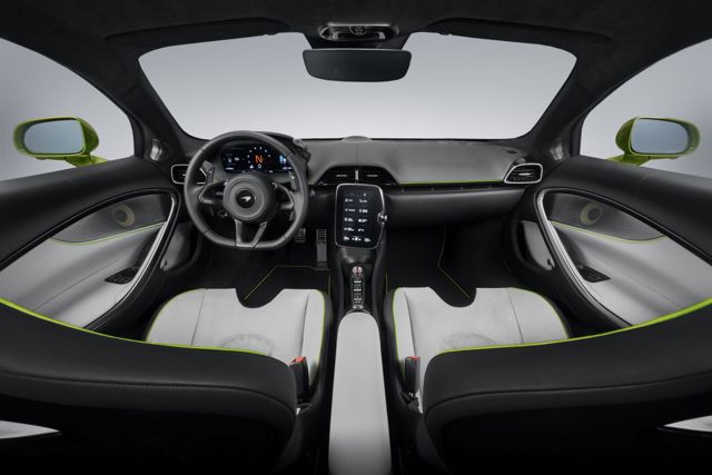 Mclaren Artura photo 41