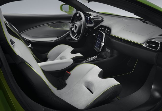 Mclaren Artura photo 43
