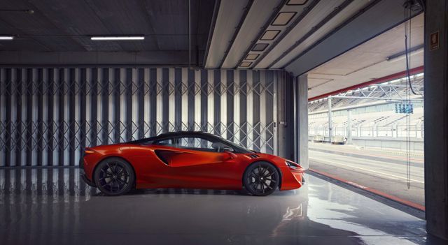 Mclaren Artura photo 8