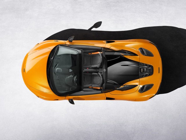Mclaren Artura photo 22