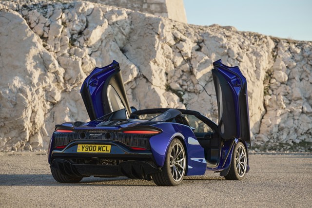 Mclaren Artura photo 4