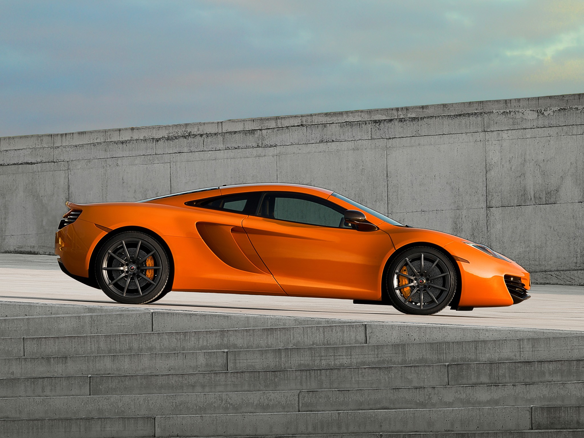 Mclaren Mp4-12C photo 29