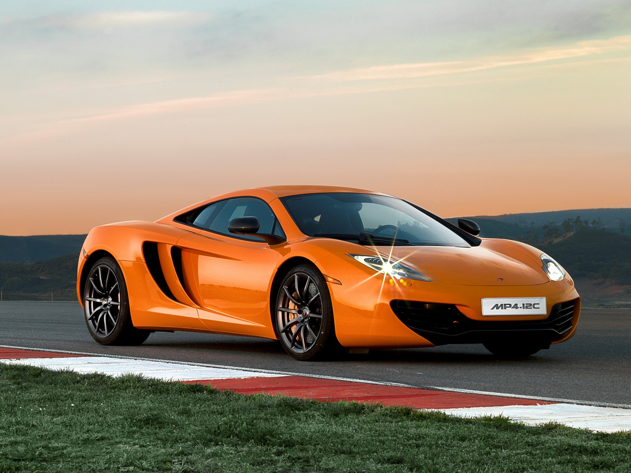 Mclaren Mp4-12C photo 30