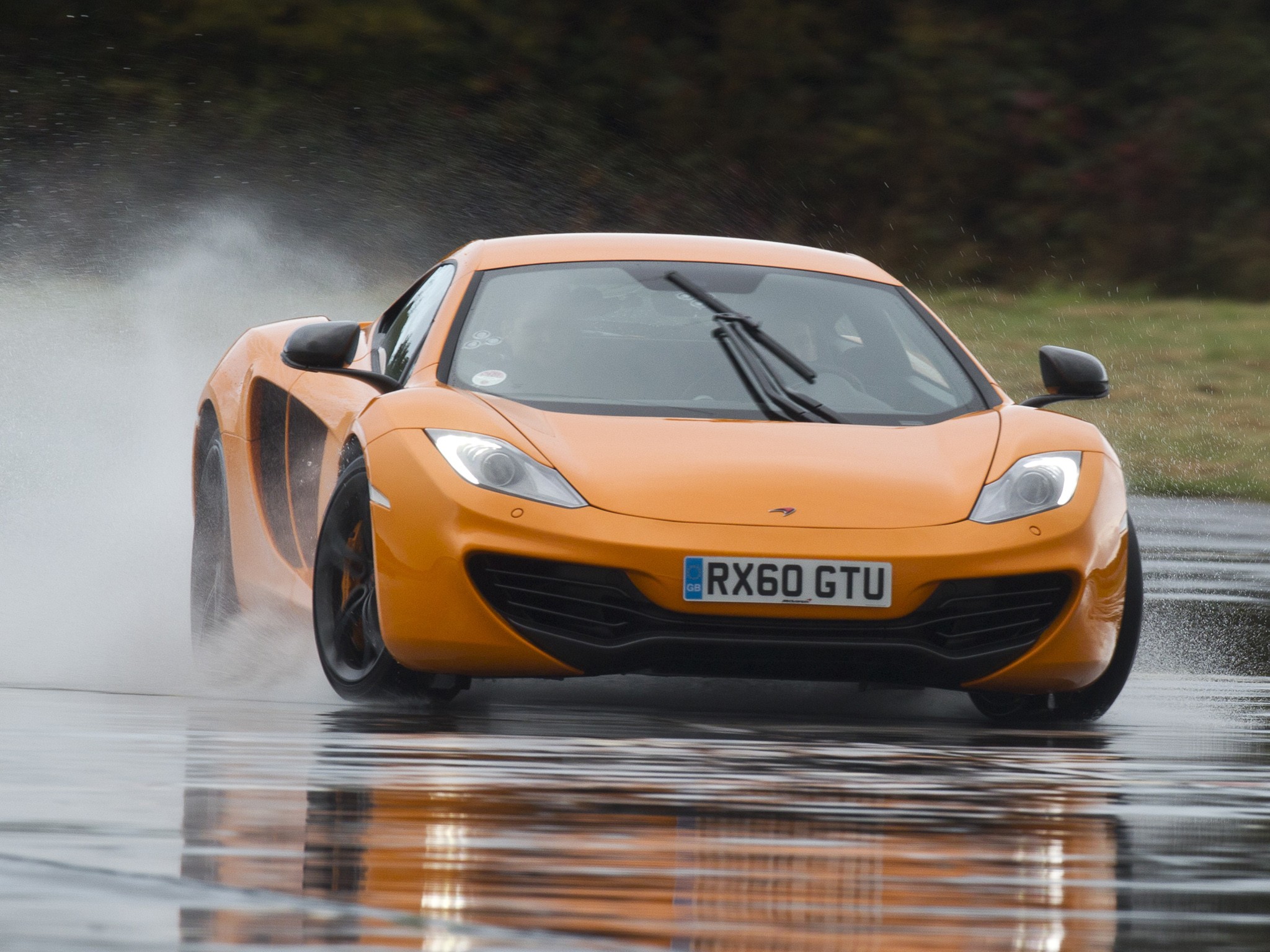 Mclaren Mp4-12C photo 32