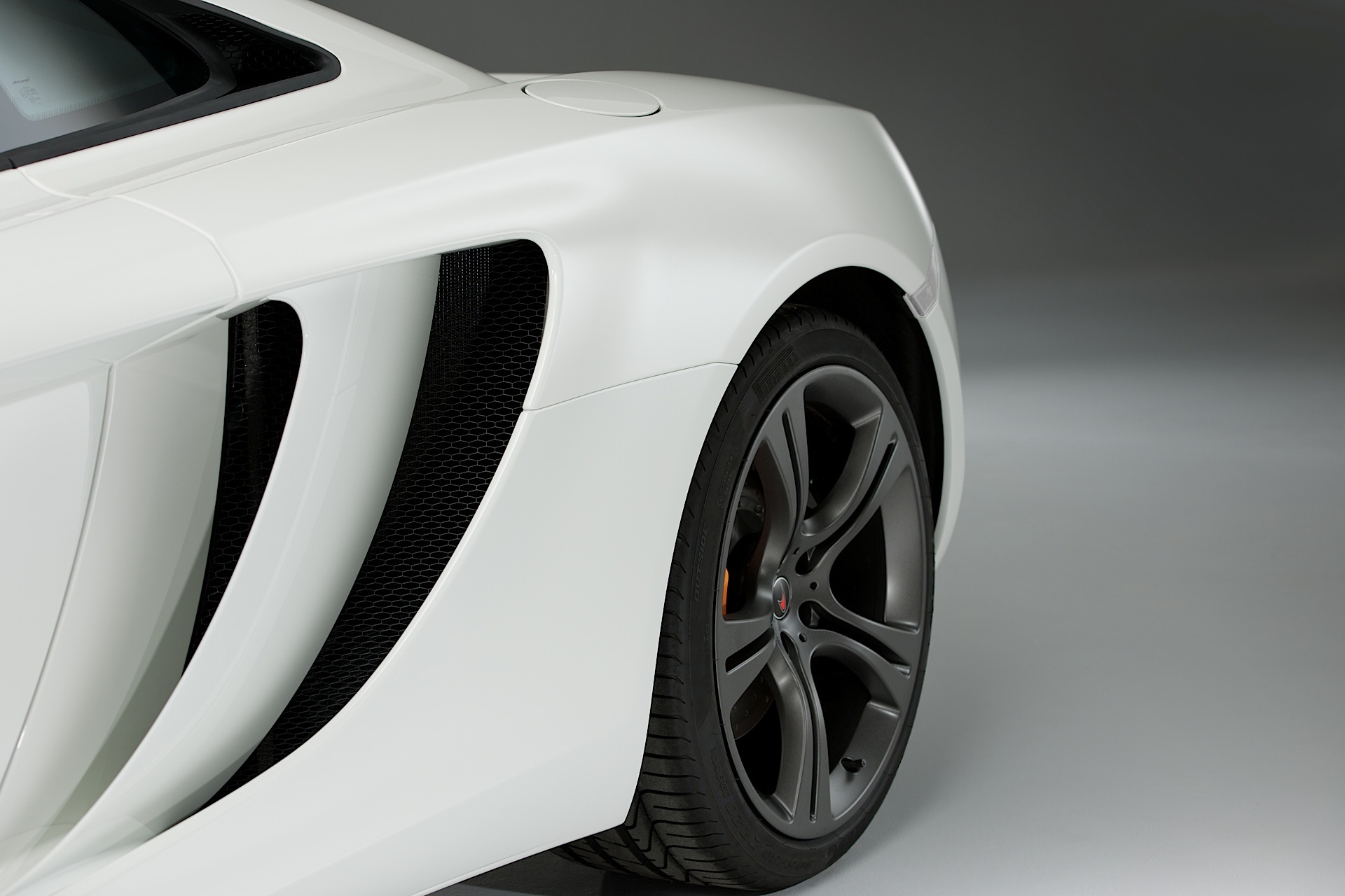 Mclaren Mp4-12C photo 17