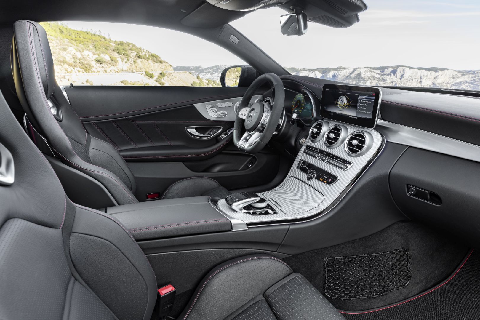 Mercedes-Amg C-Class Coupe photo 33