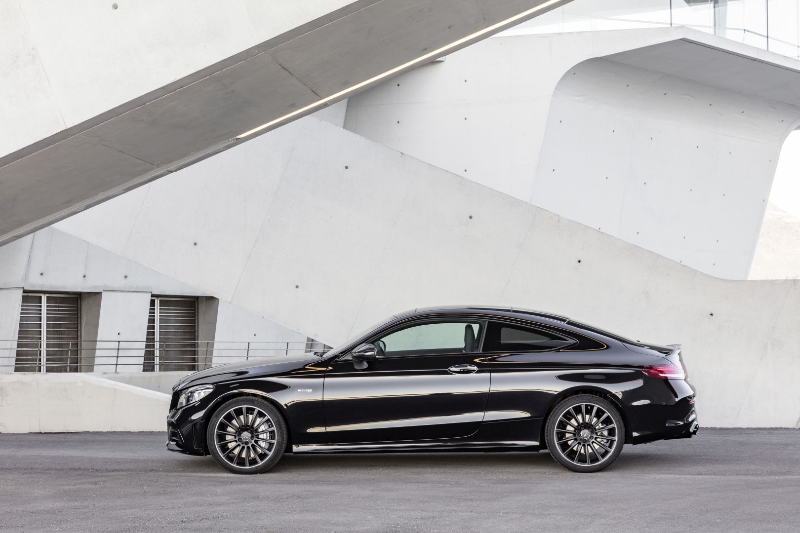 Mercedes-Amg C-Class Coupe photo 10