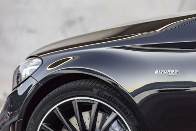Mercedes-Amg C-Class Coupe photo 12