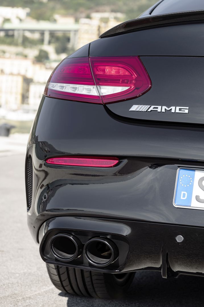 Mercedes-Amg C-Class Coupe photo 15