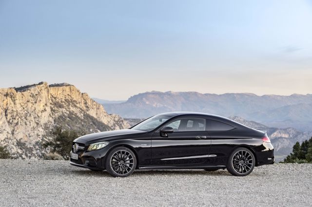Mercedes-Amg C-Class Coupe photo 18