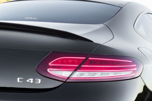 Mercedes-Amg C-Class Coupe photo 27