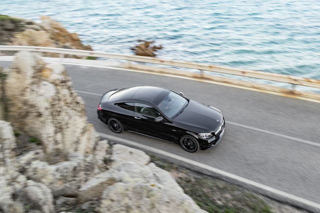 Mercedes-Amg C-Class Coupe photo 32