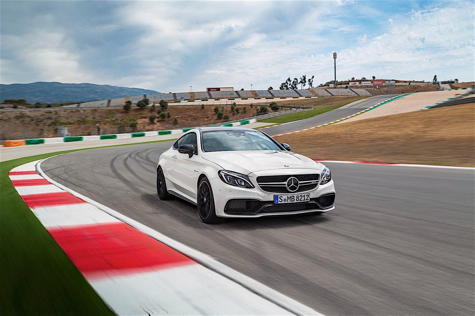 Mercedes-Amg C-Class Coupe photo 6