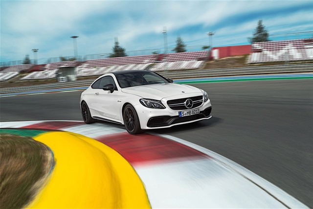 Mercedes-Amg C-Class Coupe photo 9